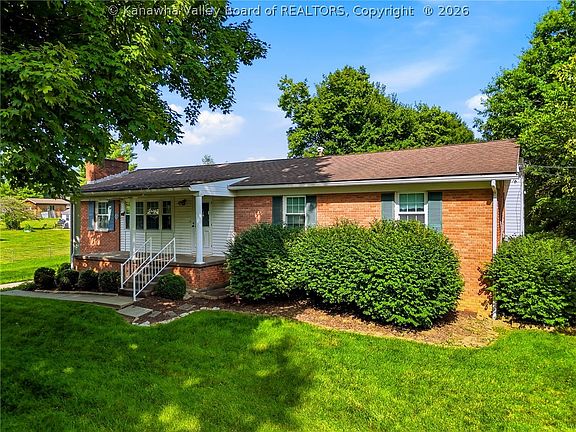 2nd image of 427 Ponderosa Dr
