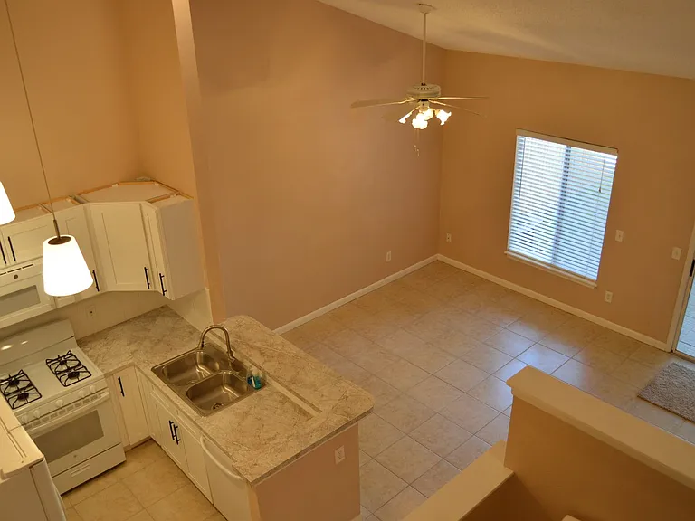 1321 Eagle Ln — Photo 8