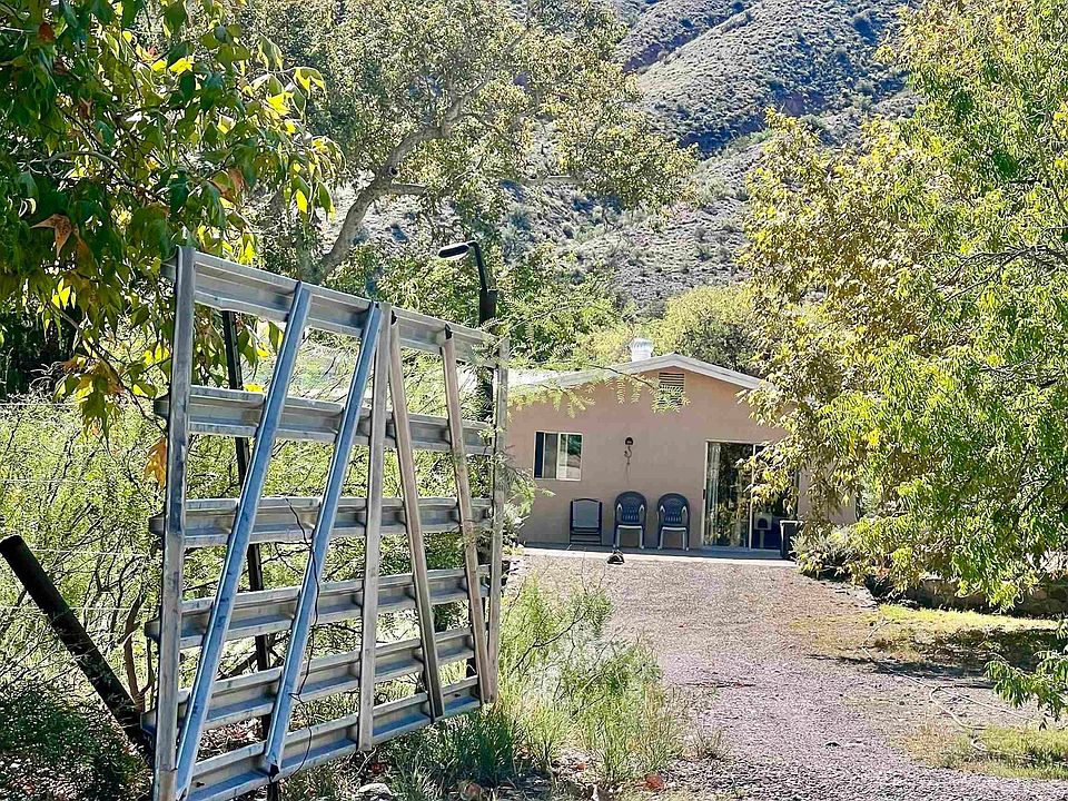 1st image of 332 Animas Creek Rd