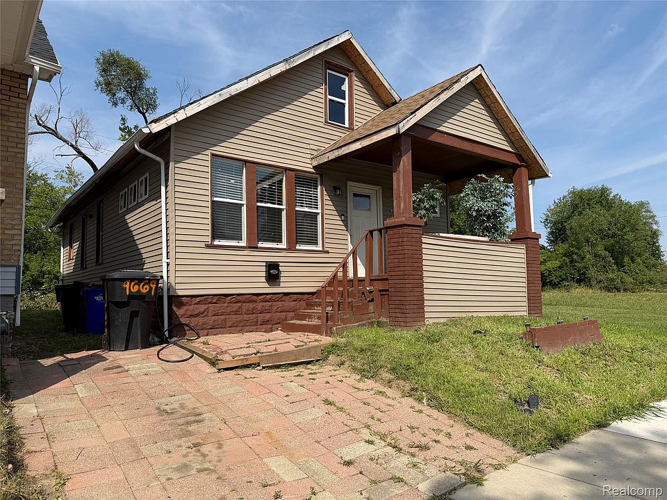 2nd image of 9669 Cascade St