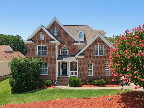 2912 Oak Bridge Dr, Raleigh, NC 27610