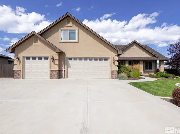 1117 Country Club Dr, Minden, NV 89423