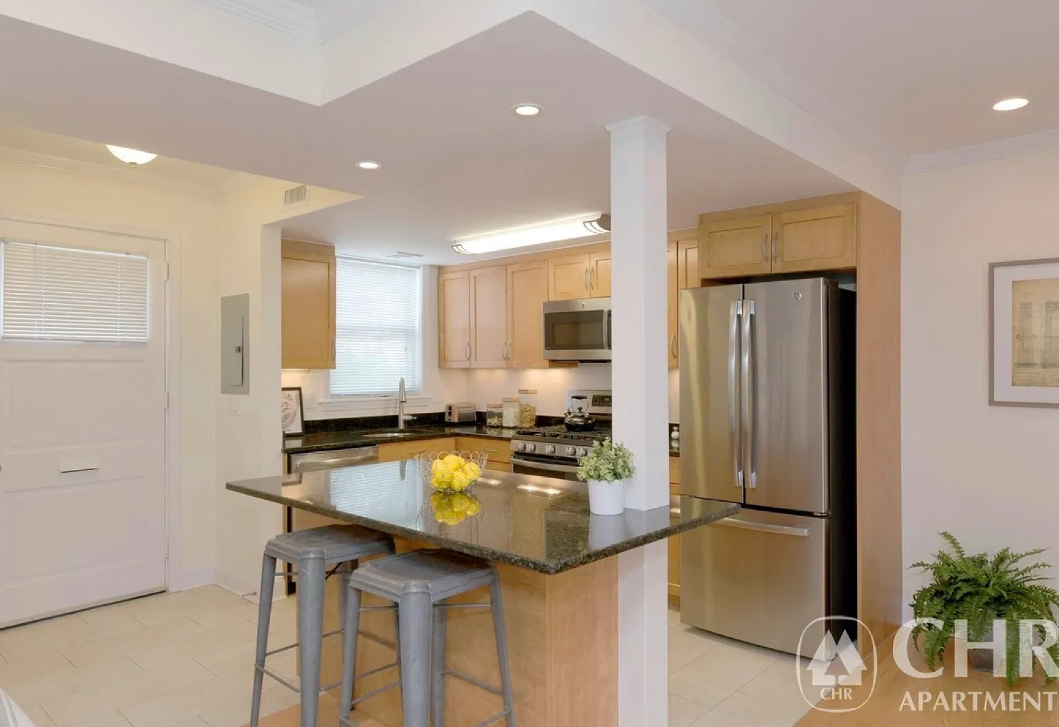 499 VFW Parkway Apartments — Photo 1