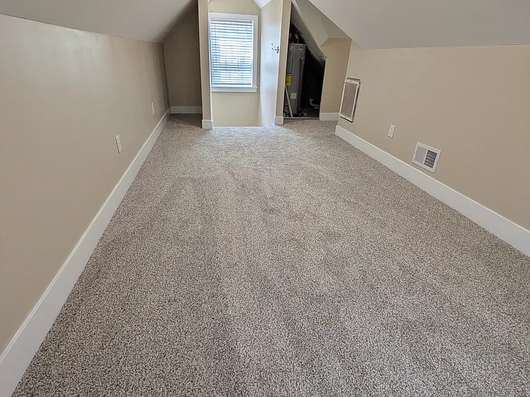 6473 N Monroe St — Photo 11