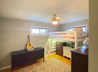 14 Scotdale Rd, La Grange Park, IL 60526