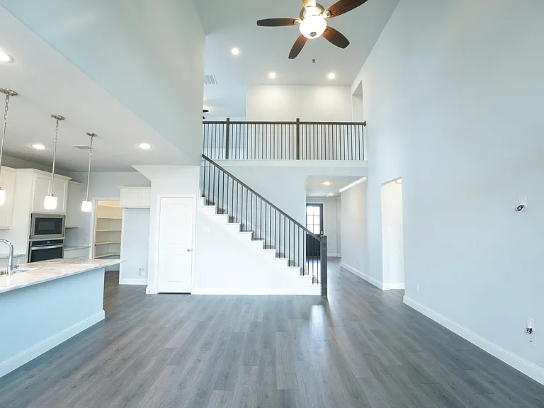 3324 Wildwood Dr — Photo 12