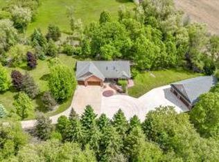 N8414 Pleasant Lake Rd, East Troy, WI 53120