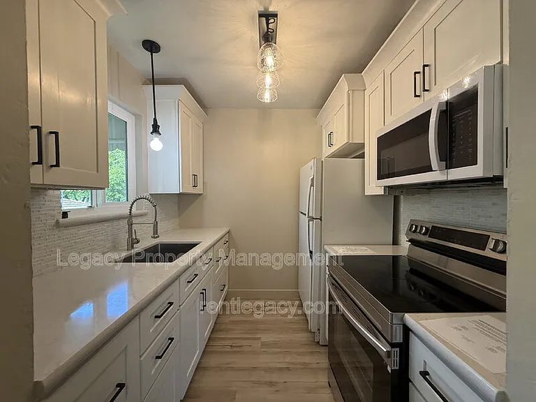 5174 Connecticut Dr #4 — Photo 6