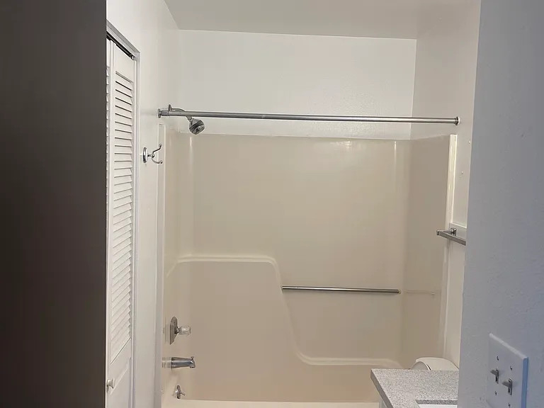 5400 Imperial Ct #5402 — Photo 3