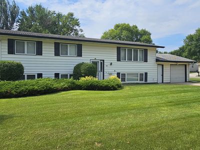 8 S Weber St, Aberdeen, SD, 57401