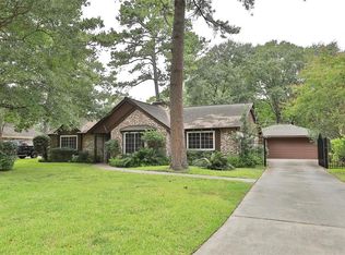 6614 Blue Hills Rd, Houston, TX 77069