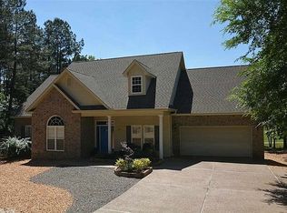 222 Pizarro Dr, Hot Springs Village, AR 71909