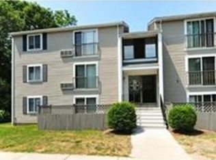 25 Village Rock Ln APT 2, Natick, MA 01760