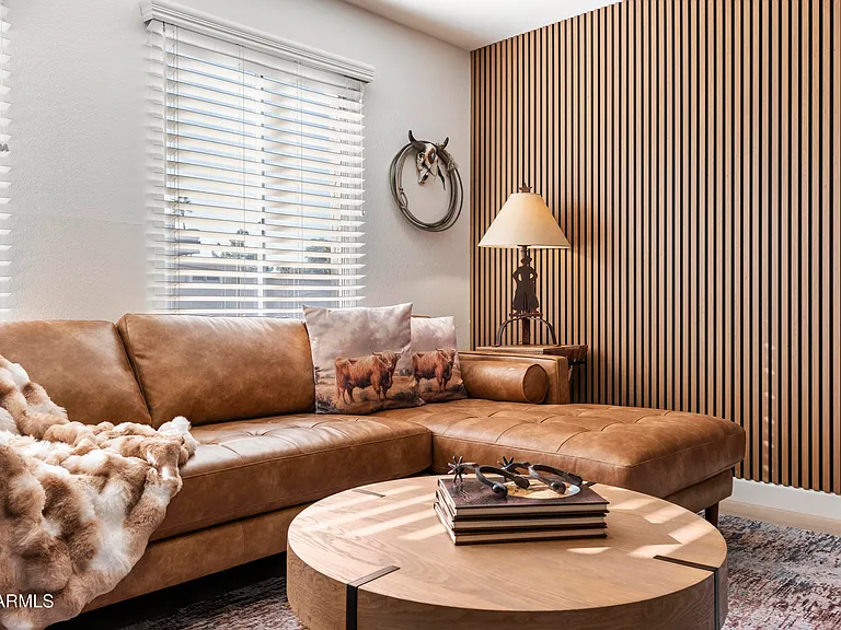 8107 E Vista Dr — Photo 2
