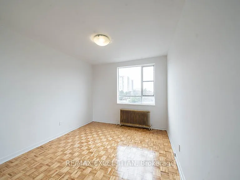2895 Bathurst St #111 — Photo 5