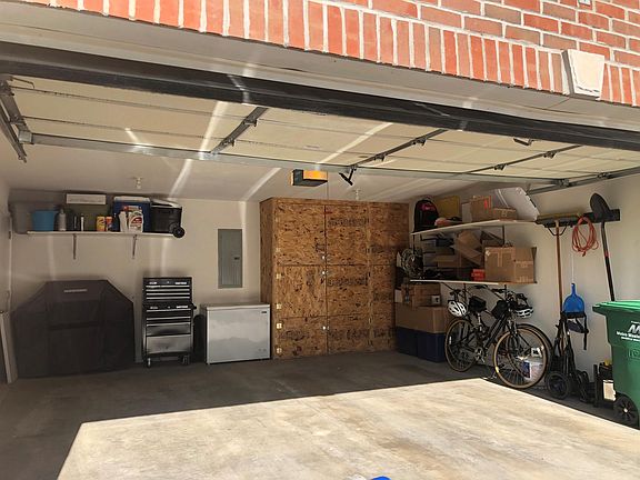 Garage with built-in storage