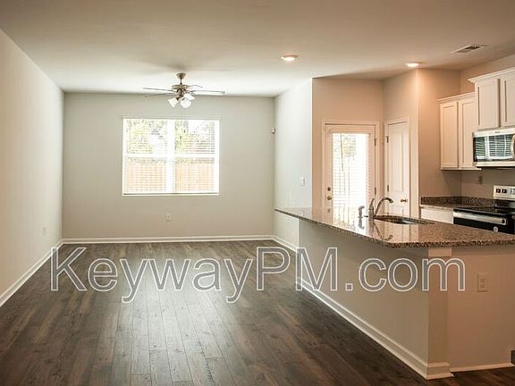 2nd image of 3530 Firestone Dr