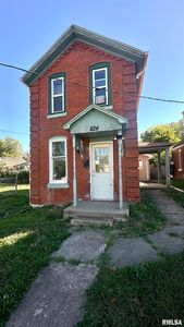824 N 12th St, Quincy, IL, 62301
