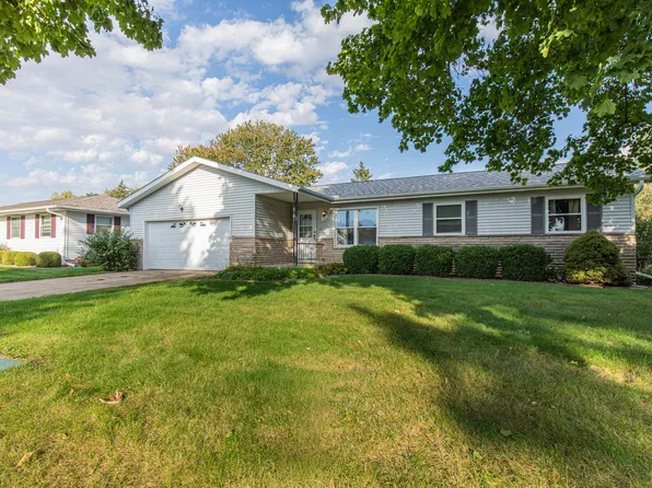 1725 Fletcher St, Princeton, IL 61356
