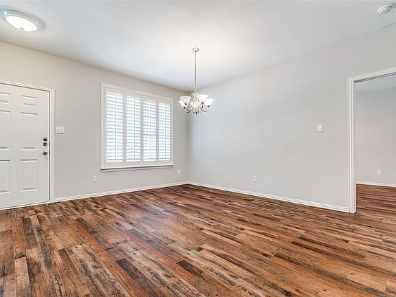 4th image of 11570 La Grange Dr