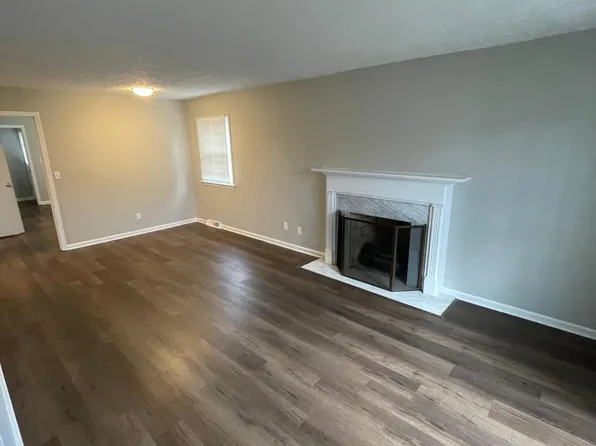 425 Iola Rd #1, Louisville, KY 40207