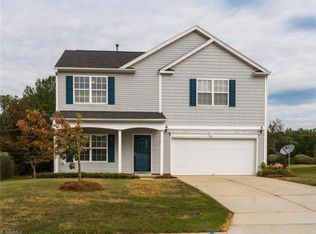 3 Silverbrook Ct, Greensboro, NC 27301