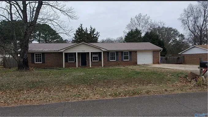 112 Tres Dr — Photo 1
