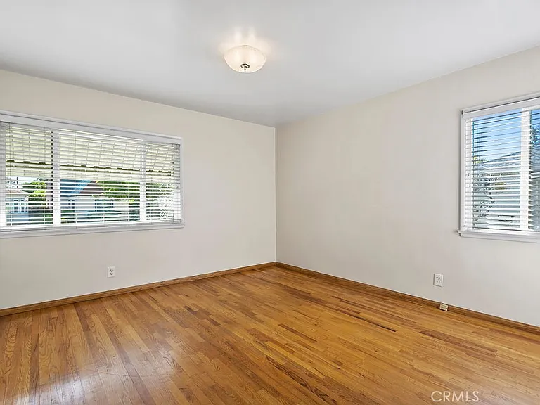 789 W Gleason St — Photo 14