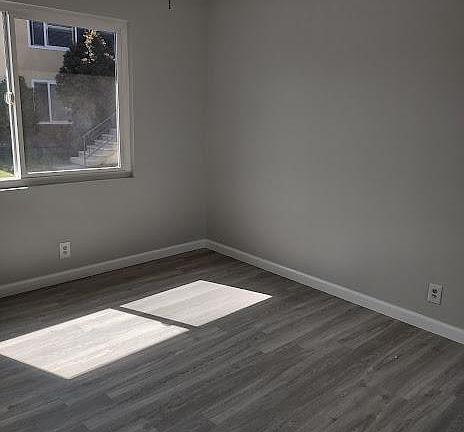 5th image of 4601 N Bellflower Blvd APT A