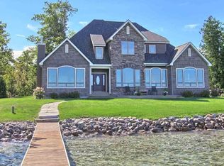 4654 Mollineaux Rd, Frankfort, MI 49635