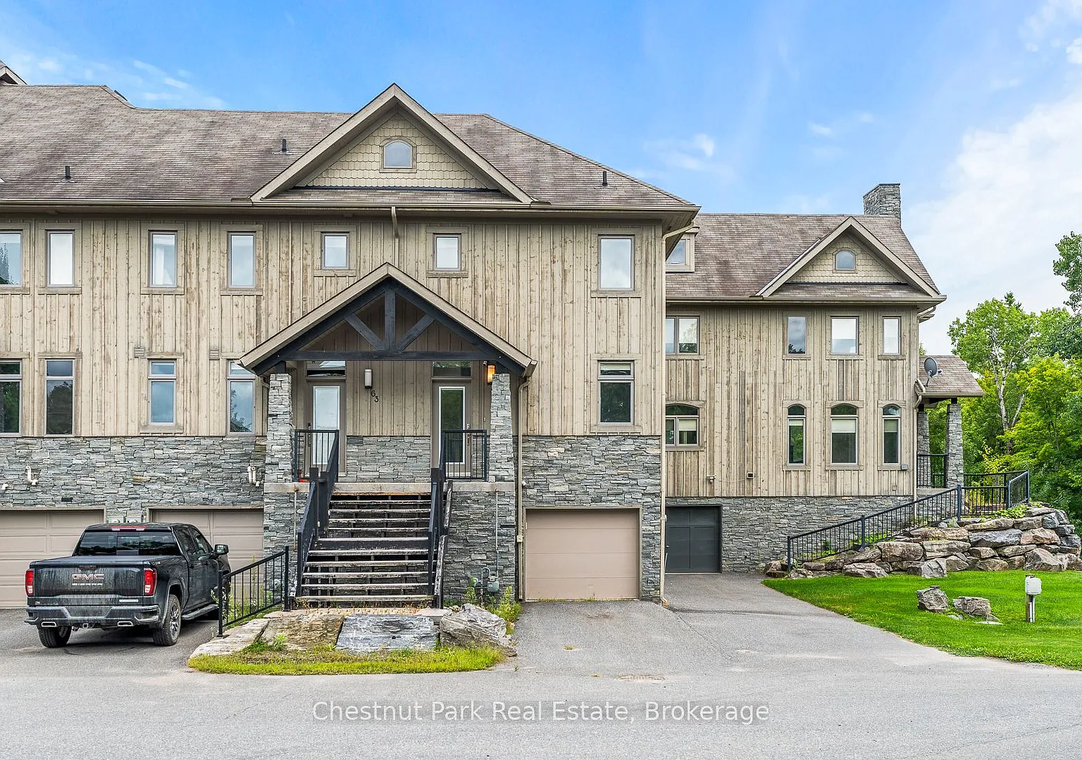 4 bed, $4,600 — Photo 1