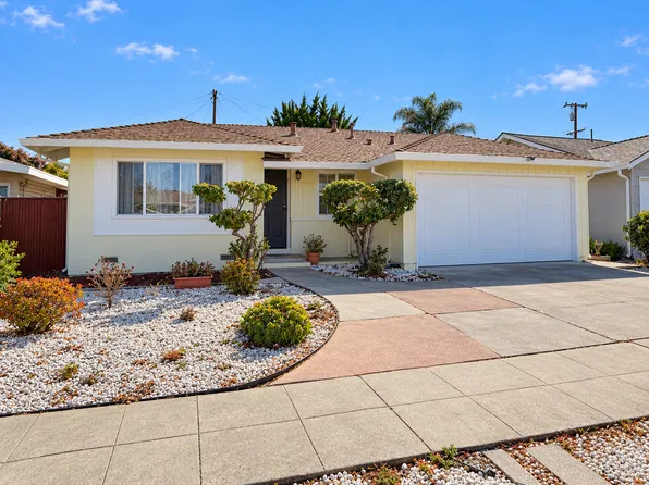 1060 Edgemere Ln, Hayward, CA 94545