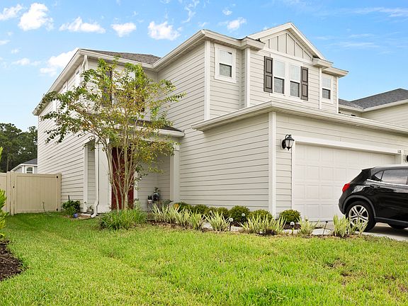 2nd image of 108 Bayard Pl