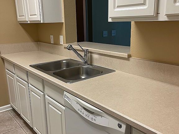 5th image of 7801 Point Meadows Dr Unit 1309