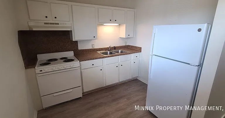 711 S Austin Ave #105 — Photo 15