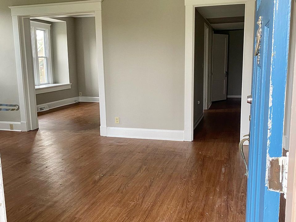 1st image of 4773 Glenway Ave #1