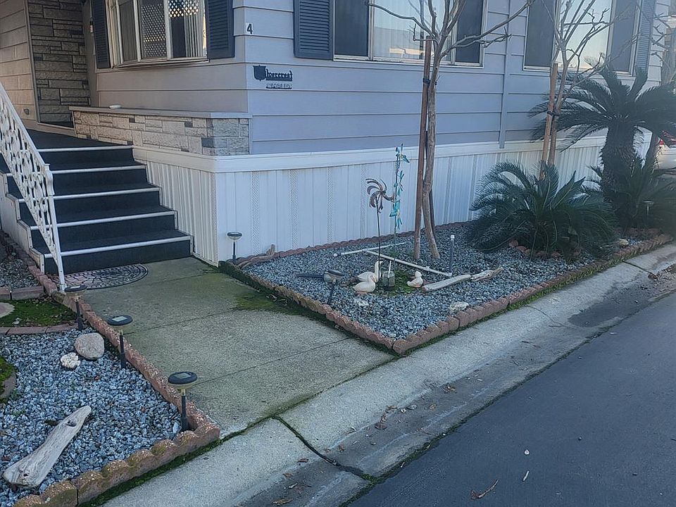 1st image of 336 E Alluvial Ave Space 4