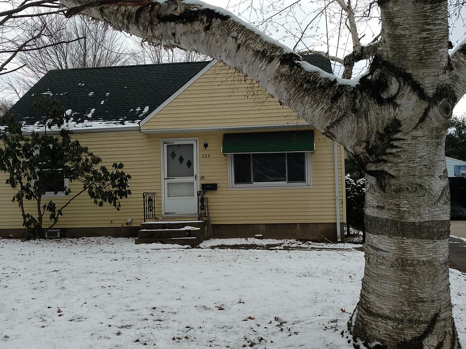 1st image of 725 N Freedom St