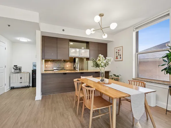 10 Regent St APT 607, Jersey City, NJ 07302