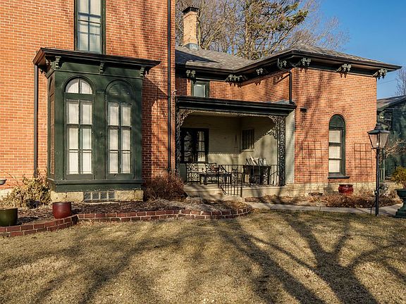 4th image of 326 S 2nd St