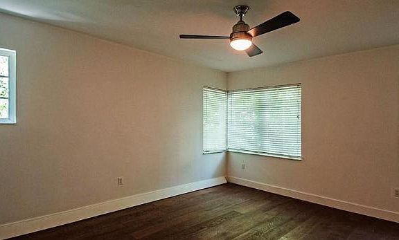 5th image of 729 Meridian Ave