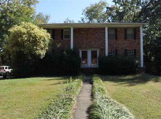 817 Linbard Ln, Vestavia, AL 35226