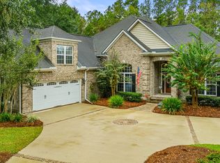 135 Palm Bay Dr, Richmond Hill, GA 31324