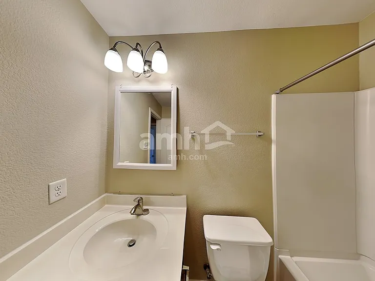 8905 Norwich Castle Dr — Photo 20