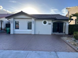 5855 SW 128th Ct, Miami, FL 33183