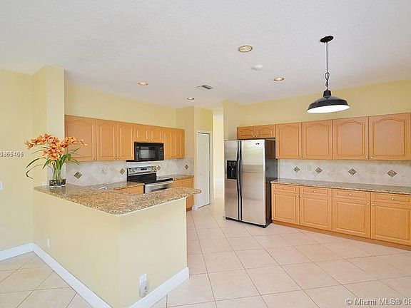 5th image of 1449 Meadows Blvd