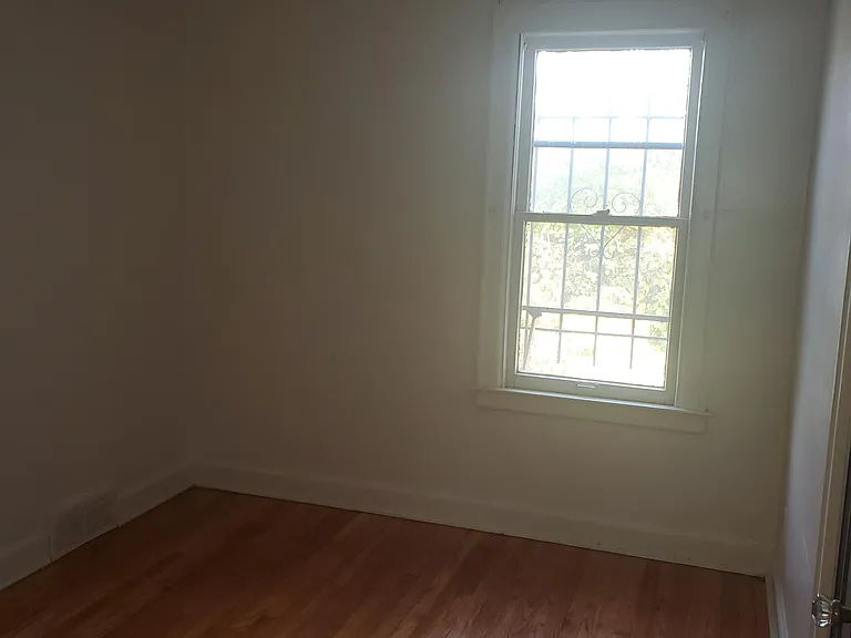 8544 Cloverlawn Ave — Photo 14