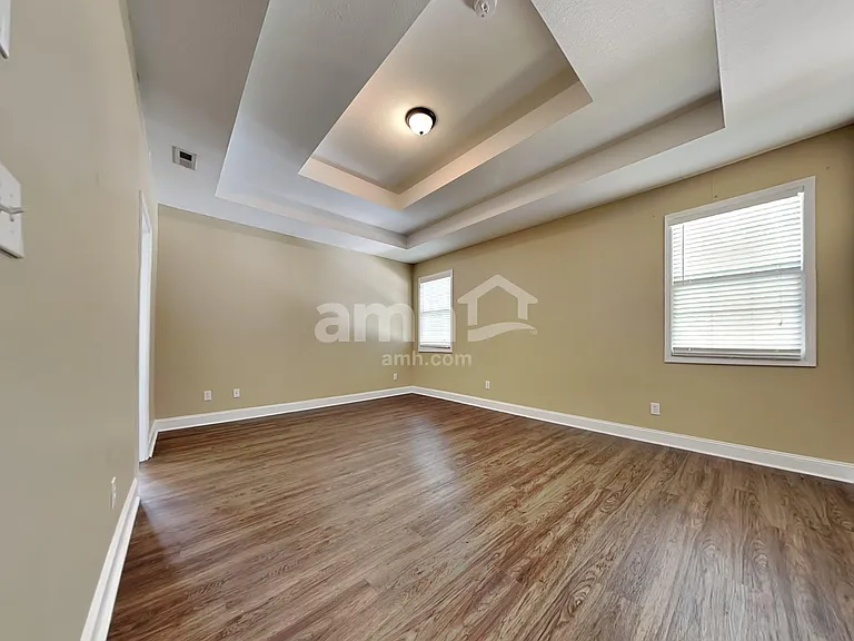 10900 Parkgate Ln — Photo 9