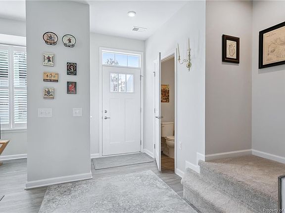 5th image of 112 Capeside Ct #13A