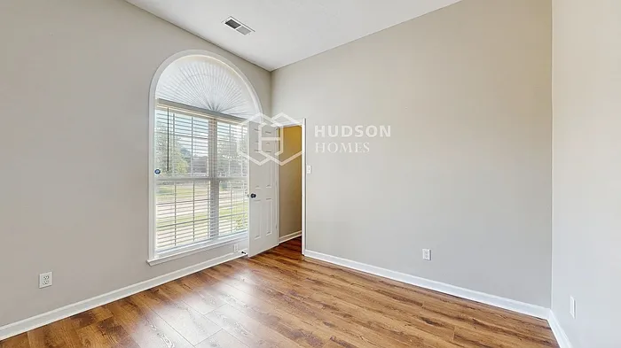 5039 Wolfchase Farms Pkwy — Photo 26